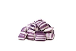 Karmelki nadziewane o smaku borówki